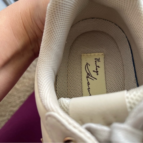 Vintage Havana Women's Washed Gold Glitter
Multi Ronit Star Lace-Up Sneakers SZ8 - Picture 6 of 8